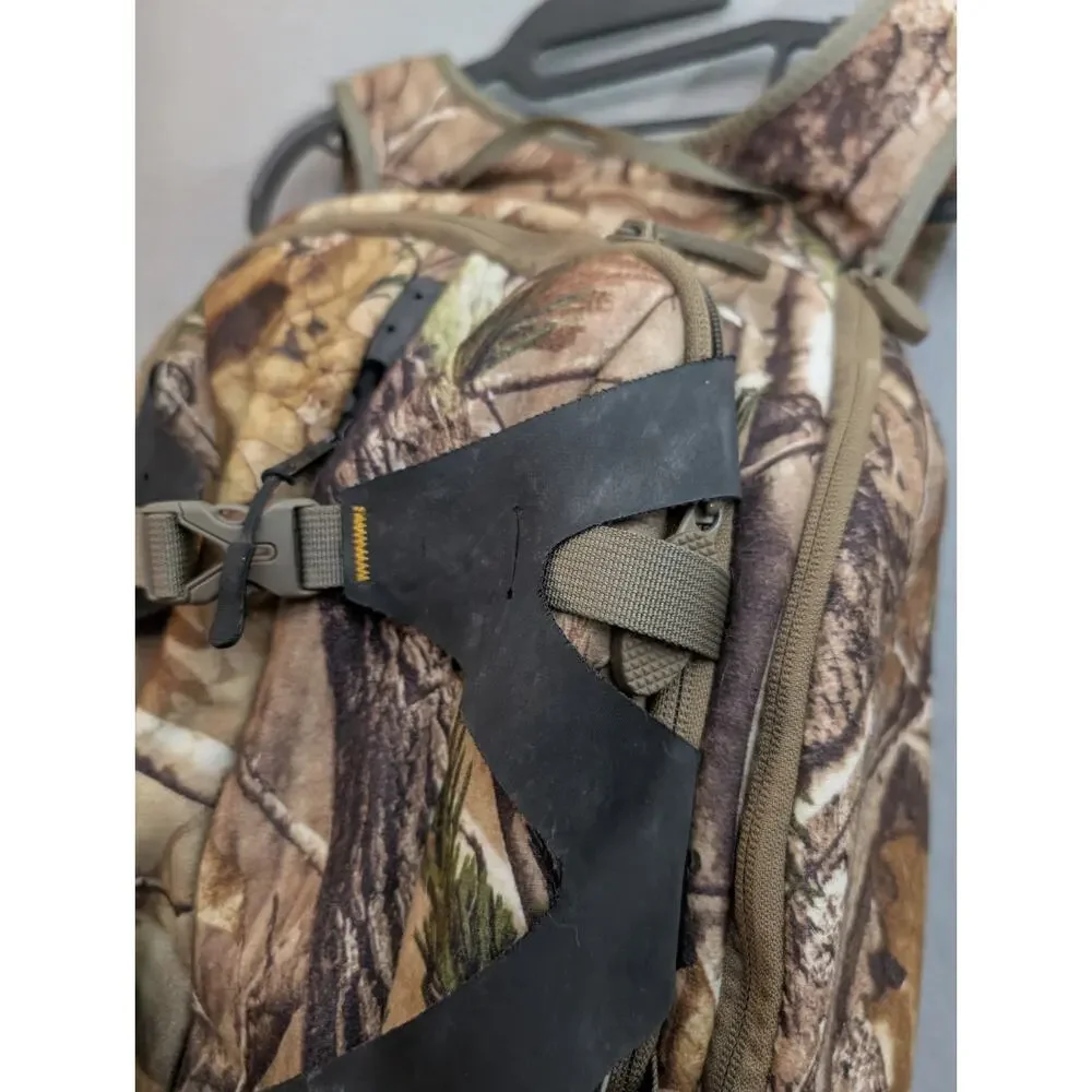 BADLANDS Camouflage Ultra Day Hunting Backpack, Bow Hunting Pack
